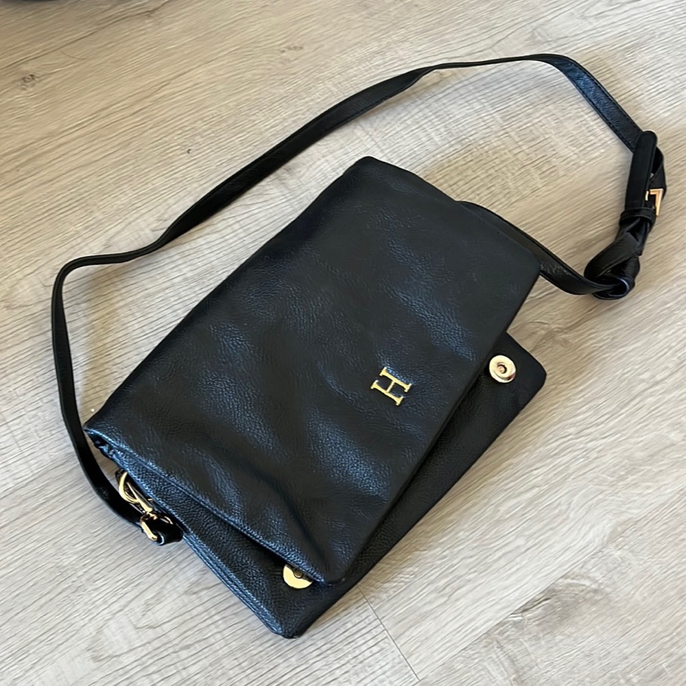 Leather crossbody bag with Initial H